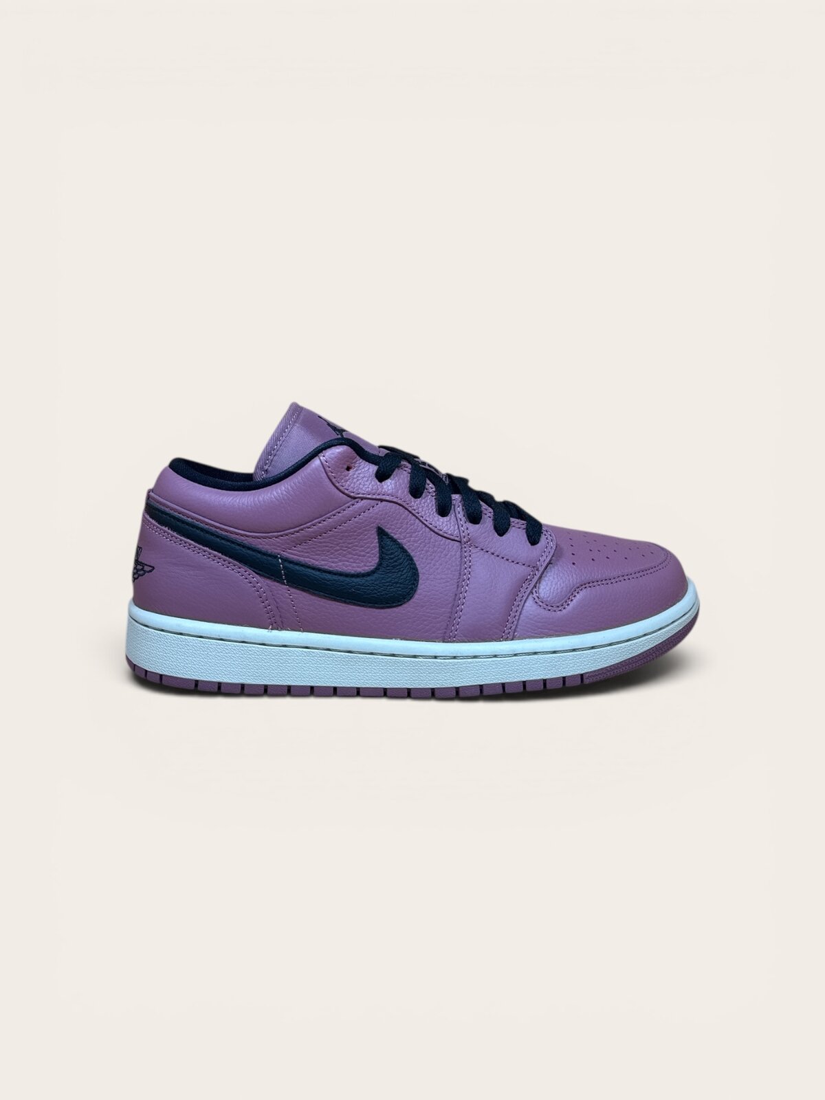 air Jordan 1 Low Mulberry 
