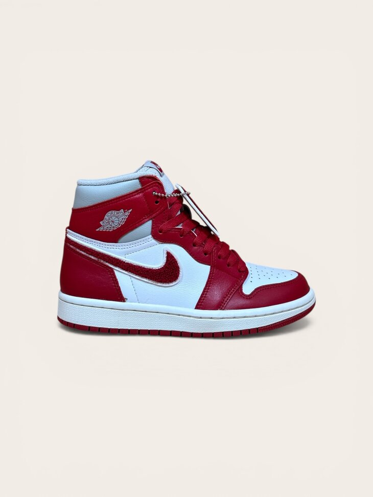 air Jordan 1 High Varsity Red